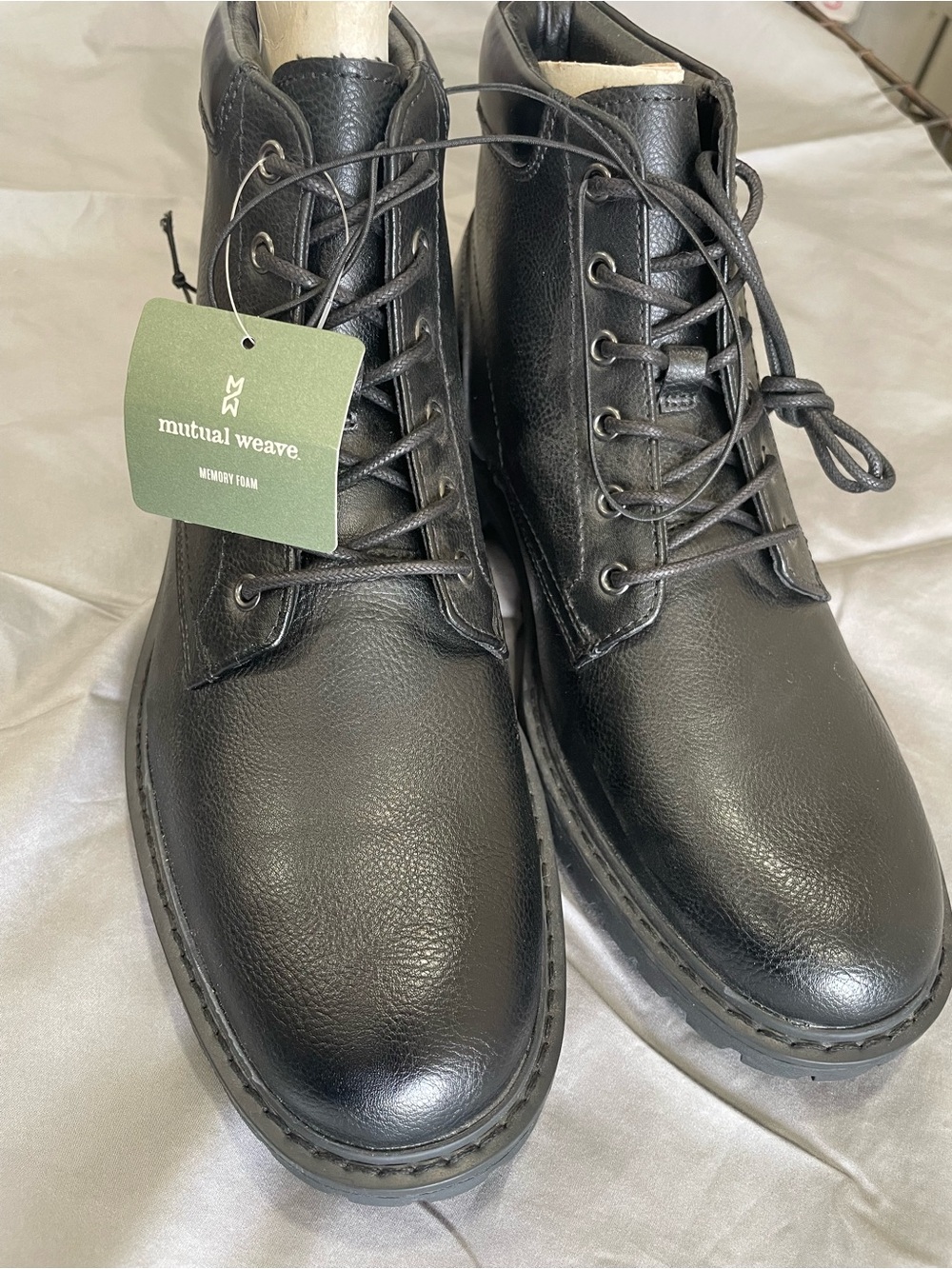 Mutual Weave Men's Black Leather Chukka Boots